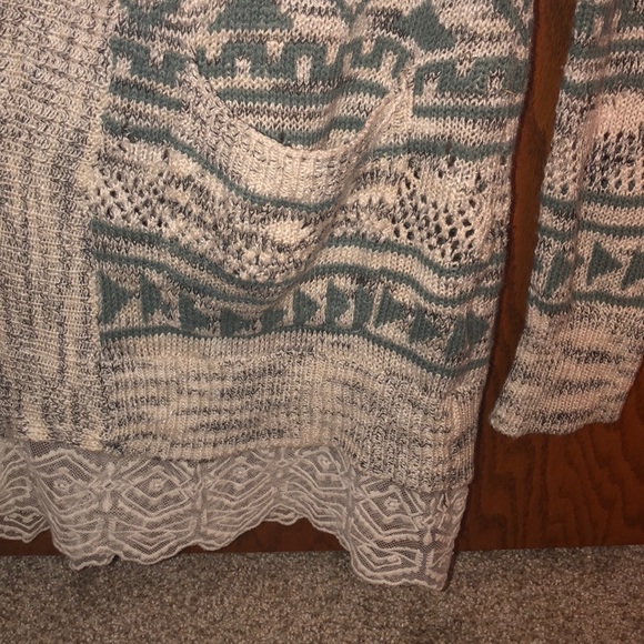 Cardigan - Picture 3 of 4